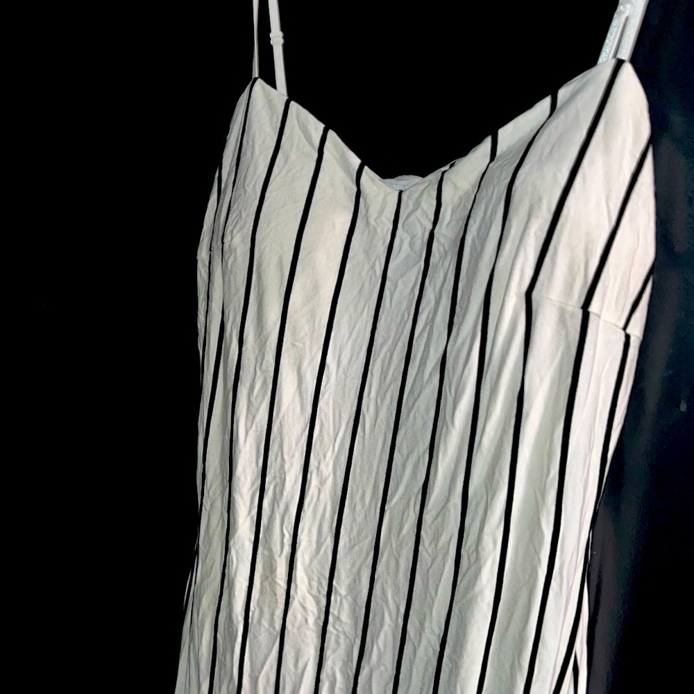 Dress only worn once .